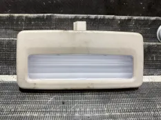 Плафон подсветки зеркала передний правый BMW 5 F10