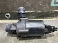 Помпа дополнительная BMW 5 E39 M52B25TU 256S4 1999
