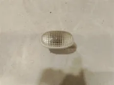 Повторитель на крыло белый Chevrolet Aveo (T250/T