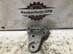Кронштейн двигателя правый VW Polo Sedan