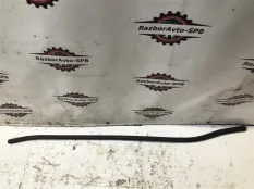 Уплотнитель капота Dodge Intrepid 2