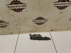 Кронштейн фары правый Chevrolet Cruze