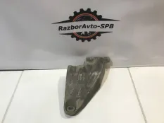 Кронштейн генератора Chevrolet Cruze