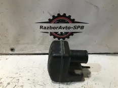 Резонатор воздушного фильтра Toyota Avensis II T2