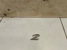 Эмблема Mazda 2 (DE)