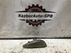 Повторитель на крыло правый белый Hyundai Solaris