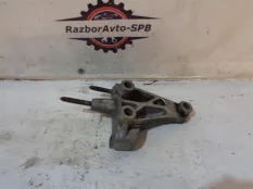 Кронштейн двигателя правый Nissan Murano (Z50) 20