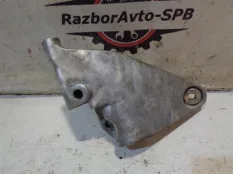 Кронштейн генератора Chevrolet Cruze