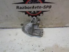 Кронштейн генератора Chevrolet Cruze