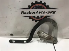 Петля капота правая Chery Amulet (A15) 2006 >