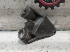 Кронштейн генератора Chevrolet Cruze