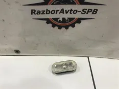 Повторитель на крыло белый Chery Amulet (A15) 200