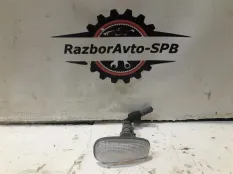 Повторитель на крыло белый Opel Zafira (F75) 1999