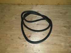 Уплотнитель Ford Focus I 98-04