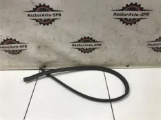 Уплотнитель капота Suzuki Swift 2004-2010