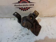 Опора двигателя правая Mitsubishi Lancer 9