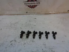 Форсунка инжекторная электрическая Nissan Skyline