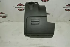 Накладка (кузов внутри) VW Golf V Plus 2005-2014