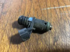 Форсунка инжекторная электрическая VW Polo Sedan