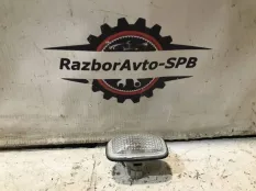 Повторитель на крыло белый Nissan Almera Classic