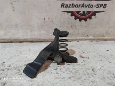 Крючок капота Nissan Skyline V36