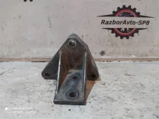 Кронштейн двигателя левый Dodge Intrepid 2