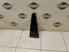 Стекло двери задней правой (форточка) Mazda 2 (DY)