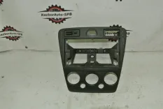 Накладка декоративная Ford Fusion 2002 >