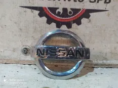 Эмблема Nissan Skyline V36