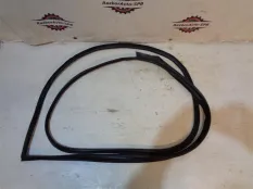 Уплотнитель двери Nissan Murano (Z50) 2004-2008