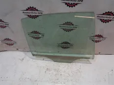 Стекло двери задней правой Skoda Octavia (A5 1Z-)