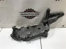 Кронштейн генератора Volvo XC90 1