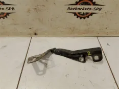 Петля капота правая Opel Astra H 2004-2015