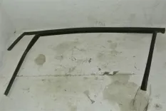 Уплотнитель стекла Ford Focus 3