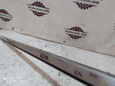 Молдинг стекла Nissan Skyline V36