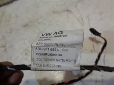 Проводка двери VW Polo Sedan