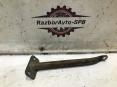 Кронштейн двигателя правый BMW  E39 2.8 97Г