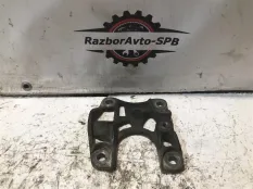 Кронштейн двигателя правый Chevrolet TrailBlazer 2