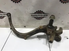 Кулак поворотный задний правый Honda Inspire