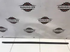Накладка стекла заднего правого Chevrolet Cruze