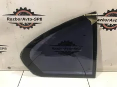 Стекло двери задней правой (форточка) BMW 7-серия