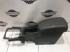 Консоль Mitsubishi Galant 8