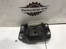 Опора КПП левая Ford Focus 2 дорест