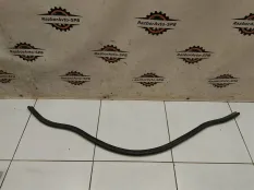 Уплотнитель капота Skoda Octavia (A5 1Z-) 2004-20