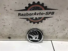 Эмблема Skoda Octavia A7