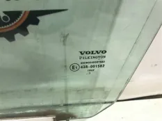 Стекло двери передней левой Volvo XC90 1