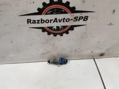 Форсунка инжекторная электрическая VW Passat (B5)