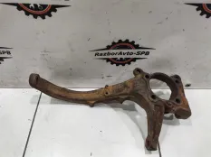 Кулак поворотный передний правый Mitsubishi Galan