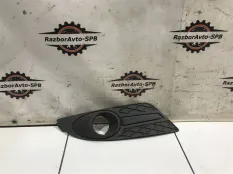 Решетка в бампер левая Ford Focus 2 дорест