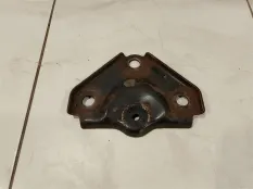 Кронштейн двигателя правый Mazda 2 (DY)